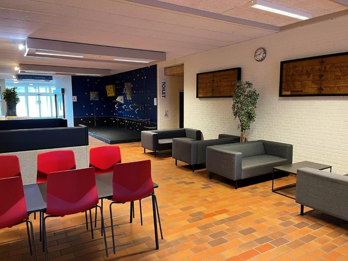 Idraetscenter - - Ostello Hirtshals