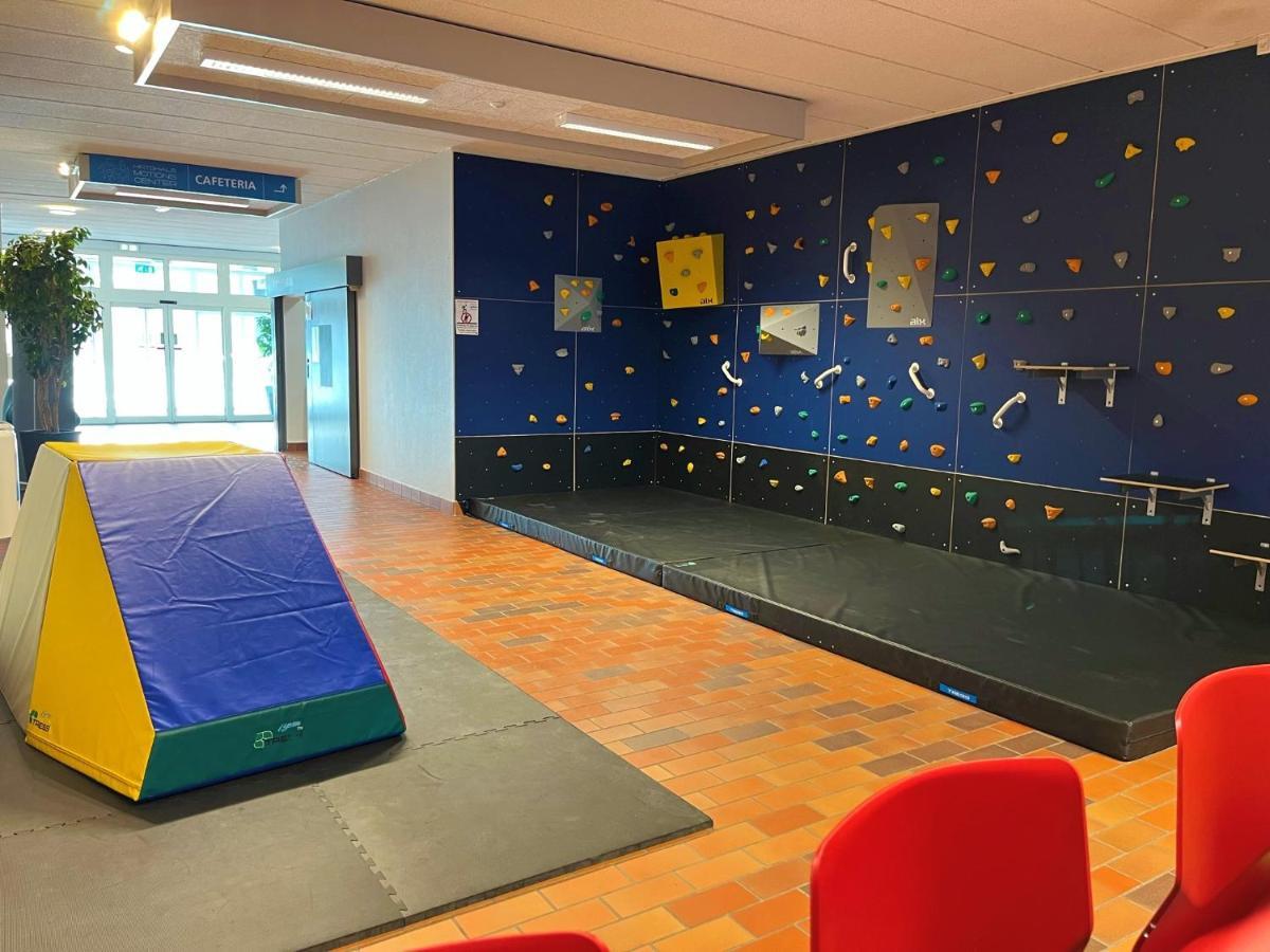 Idraetscenter - - * Hirtshals